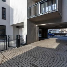 Reja Sunny Apartment with Parking Wrocław by Noclegi Renters