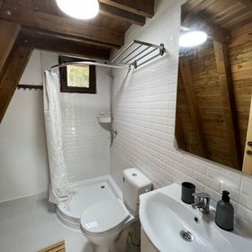 Deleni Retreat - Bungalow Ania