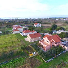 Apartments L.P.M Nin