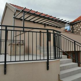 House Mande i Kate Vrgorac