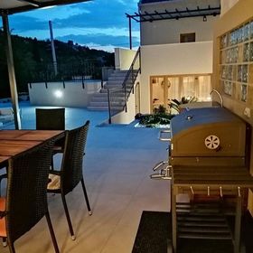 House Mande i Kate Vrgorac