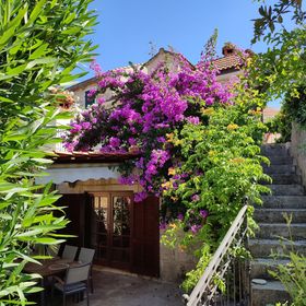 Nyaralóház A Tenger Mellett Sutivan, Brac - 23655 Sutivan