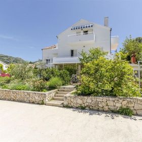 Apartmanok Parkolóhellyel Hvar - 23674