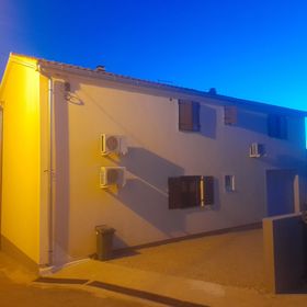 Apartmanok Parkolóhellyel Sveti Filip I Jakov, Biograd - 23778 Sveti Filip I Jakov