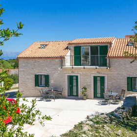 Apartmanok Parkolóhellyel Skrip, Brac - 23826 Škrip