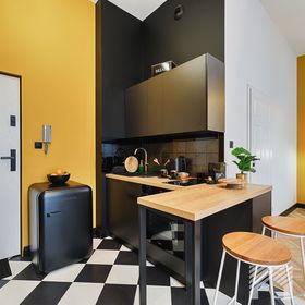 Kolorova Apart - Yellow Łódź 