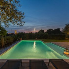 Villa Nar s bazenom i predivnim panoramskim pogledom na more Sveti Lovrec