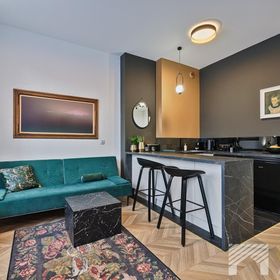 Kolorova Bottle Green