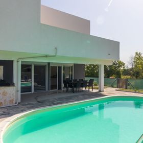 House Villa Ivona Suhovare