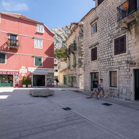 Apartment Karlo Omis