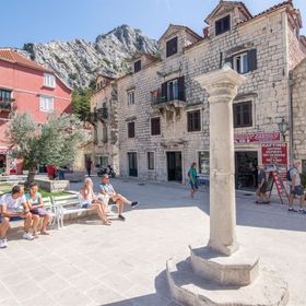 Apartment Karlo Omis