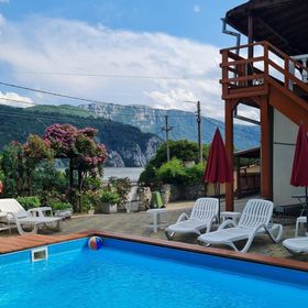 Pensiunea Conacul de la Dunăre Eşelniţa