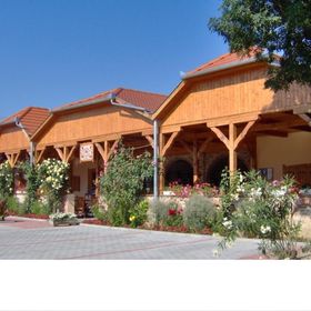 Kéktó Kemping és Faház Gyékényes