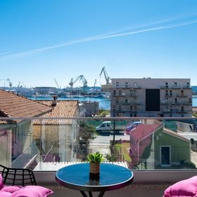 Apartment Lana Donji Seget