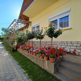 Nelli Nyaralóház Balatonlelle