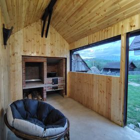 Cabana Pe un Picior de Plai Măgura