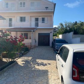 Apartmanok Parkolóhellyel Preko, Ugljan - 23327 Preko