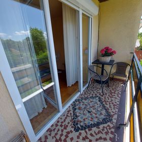 Taviszellő Apartmanok Balatonföldvár