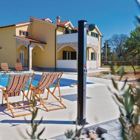 House Brist Drinovci