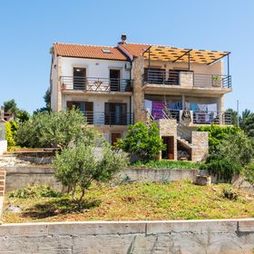 Apartman Splitska - CDB837