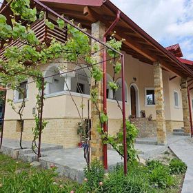 Casa Hera Călimănești