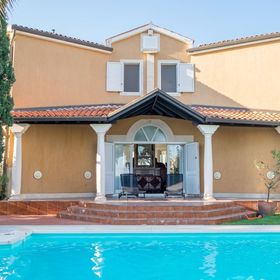 Villa Alberi with pool Savudrija