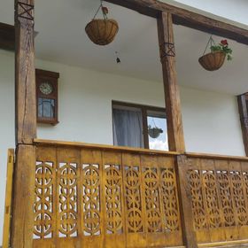 Casa Pridvor de Stoenești Bârlogu