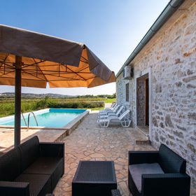 House Stone Curlew 3 Lišane Tinjske