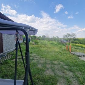 Family's UpHouse Iepureşti