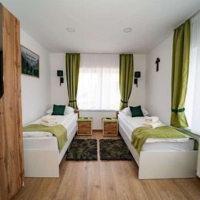 Crossing House Remetea