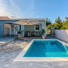 Holiday Home Stjepanovic Vir