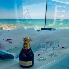 Apartament Luxury by the sea Mamaia