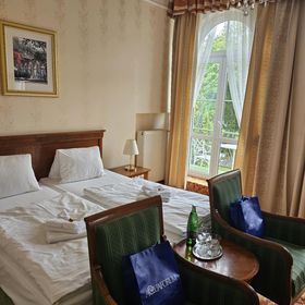 Zámek Červený Hrádek