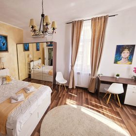 Cozy Apartment Old City Center București