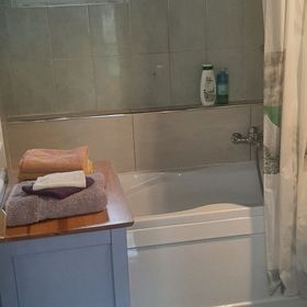 Fehér Kék Hibiszkusz Apartman Páka