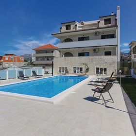 Plautila Suite Solin