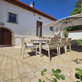 FÜGE - Balatonfüredi füge terasz