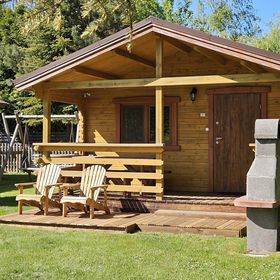 Pokoje i domki PRZY LEŚNICZÓWCE Wiele