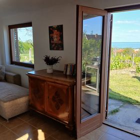 NyugtatLak Vendégház Balatonalmádi