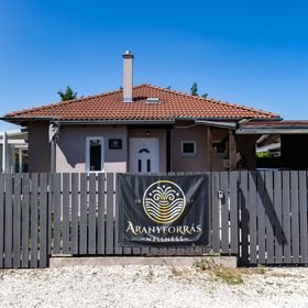 Aranyforrás Wellness Vendégház Halásztelek