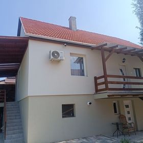 Eco-Wood Family Vendégház Ostoros