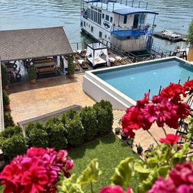 Casa Mustaciosul Dunarii Eselenita