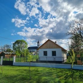 Napfény Vendégház Sarud