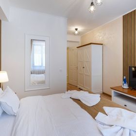 Chic Comfort Nature Views Pool 4 Micești