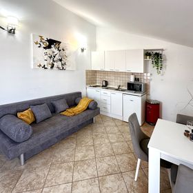 Apartment Luka Srima