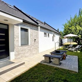 Brothers House Vendégház Balatonszárszó