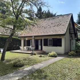 Retro Kuckó Balatonfenyves