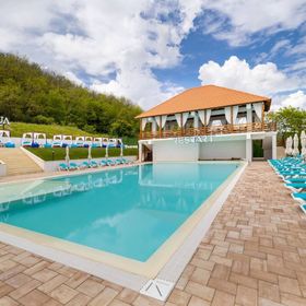 Lovely Bedroom in Guesthouse CL2 Micești