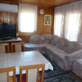  AQUA Vendégház Hegykő