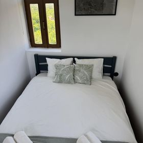 Söréttorony - A jakuzzis erdei szállás Kölesd